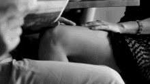 Caress her thigh