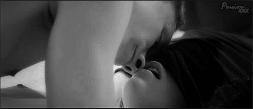 Tease her lips