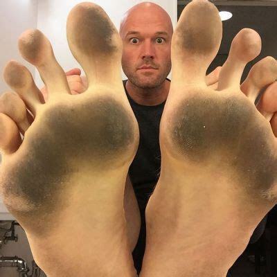Clean my feet