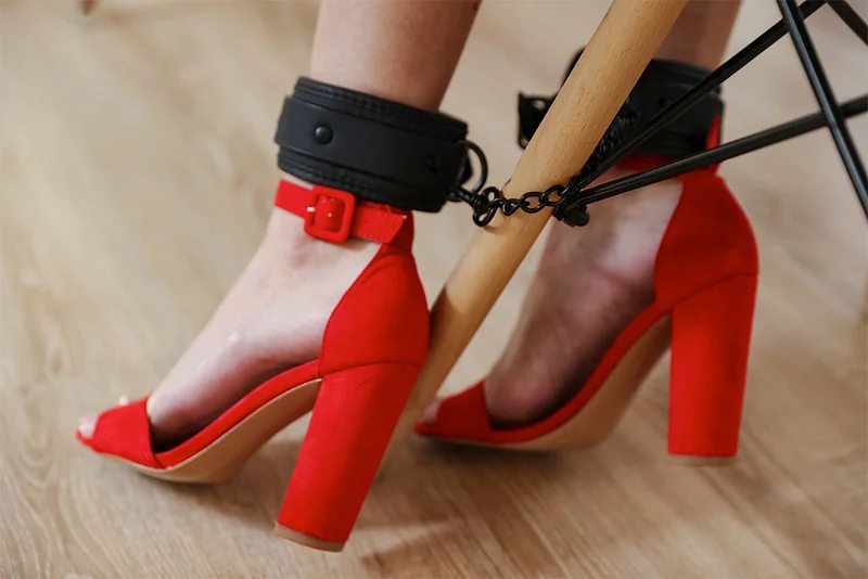Shackle your ankles 