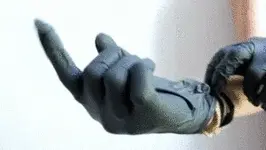 Zieh Latexhandschuhe an
