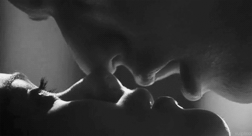 Nose her