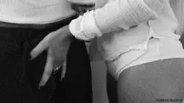 Handjob durch die Hose