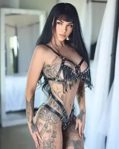 You need a break to recover and tease your opponent by posing in lingerie.