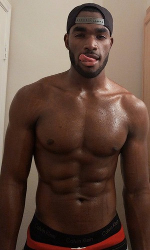 Pose shirtless