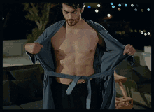 Quítate la camisa