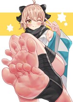 Lick her feet!