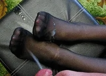 Sperma auf die Füße