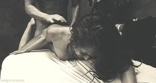 Pull her hair 