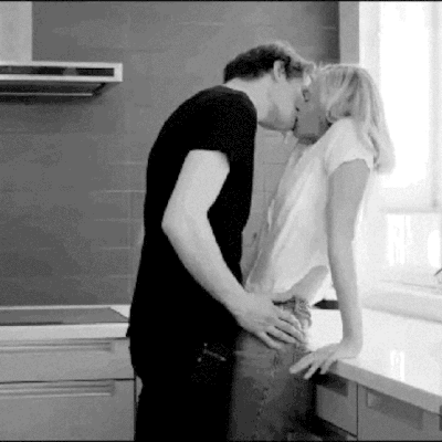 Kiss her