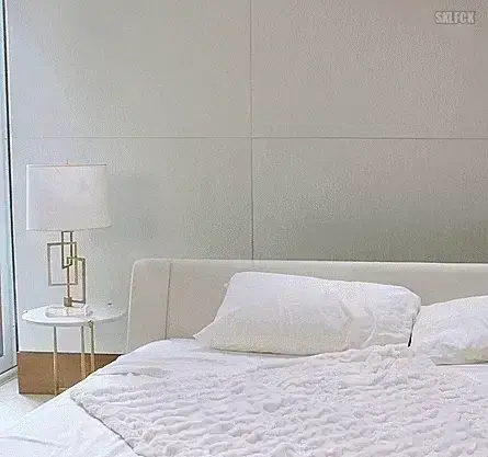 Toss Her On The Bed