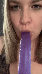Halten Sie den Deepthroat für 20 Sekunden