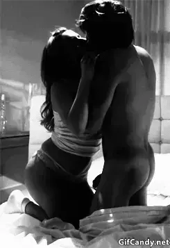 Naked kiss